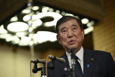 中村文則の書斎のつぶやき | 毎日新聞
