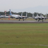 日米共同統合演習「キーン・ソード」で熊本空港に初めて飛来した航空自衛隊のF15戦闘機4機＝熊本県で2024年10月24日（熊本県平和運動センター提供）