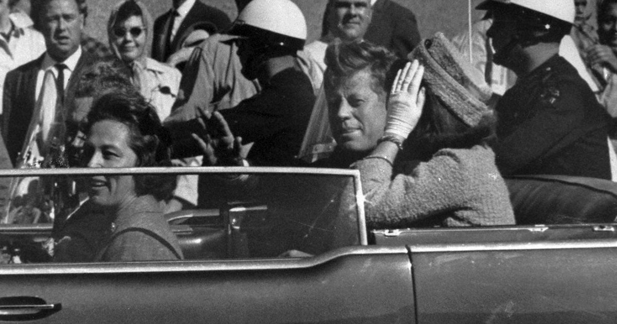 日録20世紀　1963  ケネディ大統領暗殺 米ケネディ大統領暗殺の記録、1万3000点を公開 編集なしで - BBC