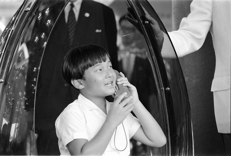 写真で振り返る「皇室と万博」モリゾーや冷凍マンモス、夢の電話も