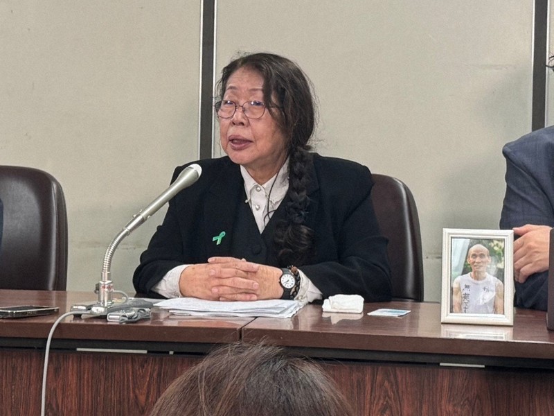 狭山事件第4次再審へ 石川早智子さん「見えない手錠、外す」 | 毎日新聞