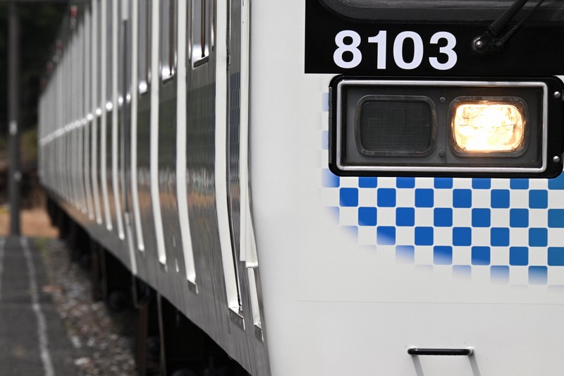 8000形」から「8000系」へ 西武鉄道若手社員がデザイン [写真特集1/25