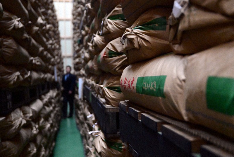 備蓄米、前回より454円安の平均2万1926円で落札 3回目入札 | 毎日新聞