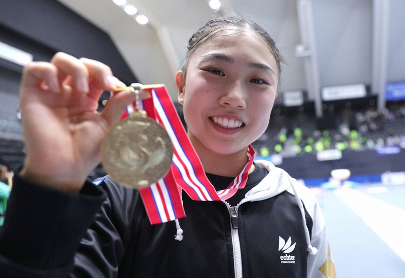 全日本体操個人総合選手権の女子決勝で岸里奈が初優勝 [写真特集1/11