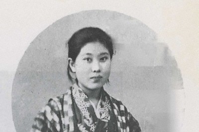 高等女学校時代の山田寿子さん＝自伝「長い旅路」より