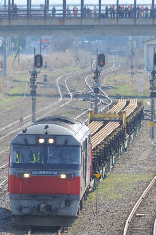 いざ札幌 新幹線延伸へ 150メートルのレール到着 北海道・長万部 いざ札幌 新幹線延伸へ 150メートルのレール到着 北海道・長万部