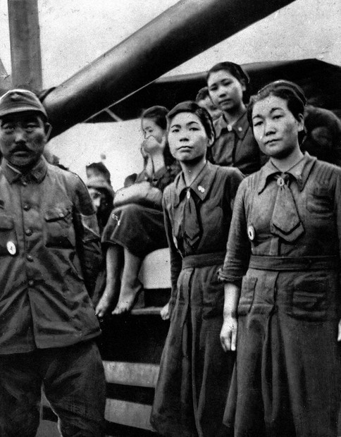 戦中写真を読む：／40 戦火の人々 医療の前線 傷病者も国策宣伝に