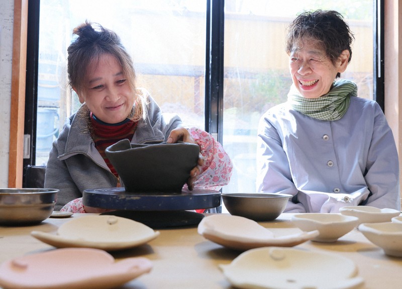 陶芸は生きる力与えてくれた 重い後遺症乗り越え、歩み出した春 | 毎日新聞