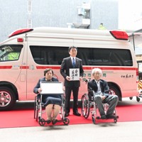 助けてもらった恩返し」 高齢夫婦が高規格救急車を寄贈 大分 [写真特集