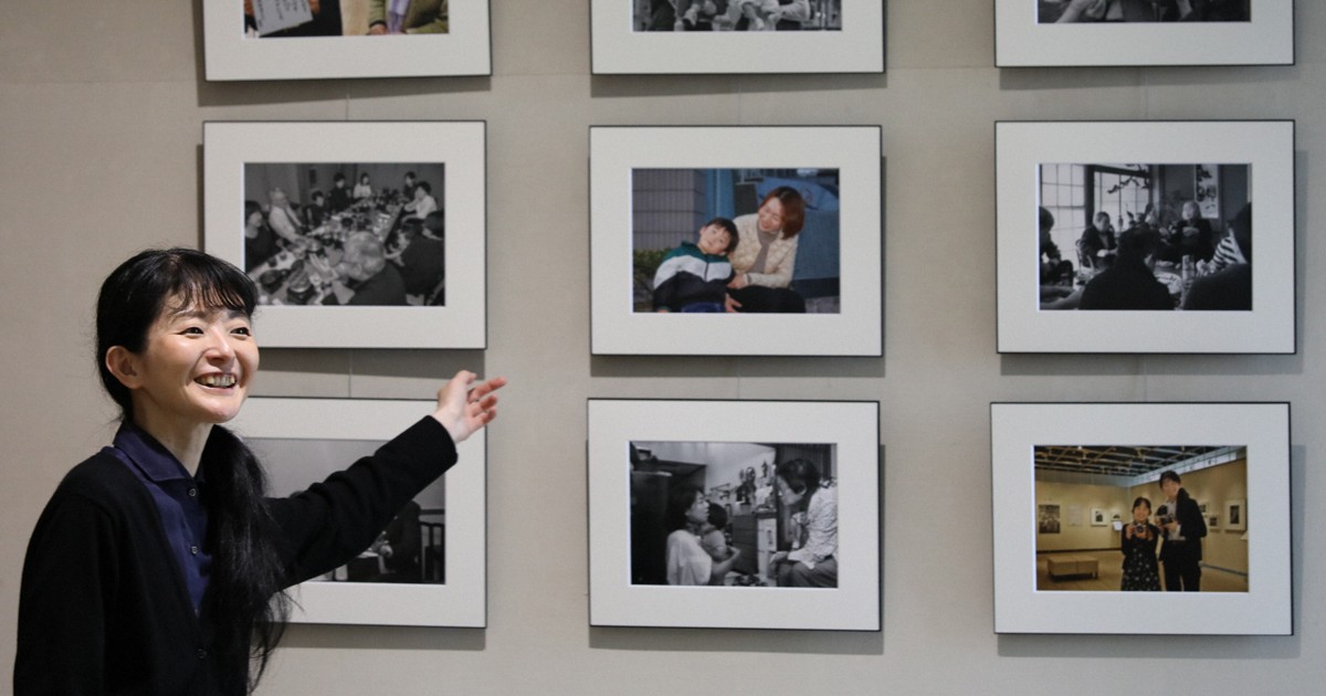 家族写真で感じる命の重み 被爆3世代撮り続ける堂畝紘子さん写真展