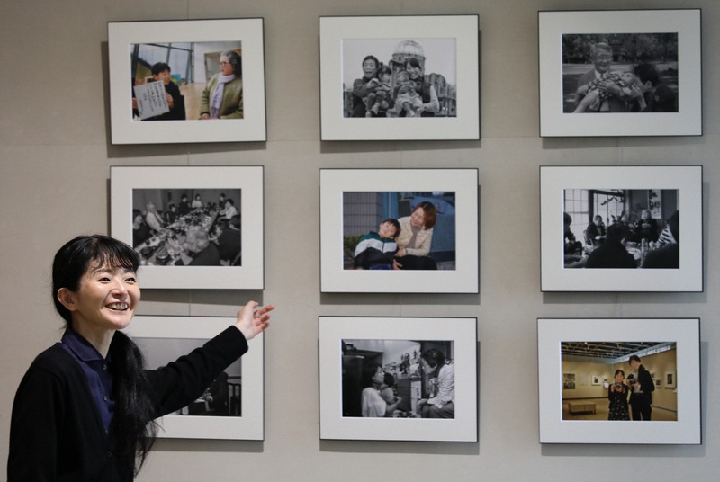 家族写真で感じる命の重み 被爆3世代撮り続ける堂畝紘子さん写真展