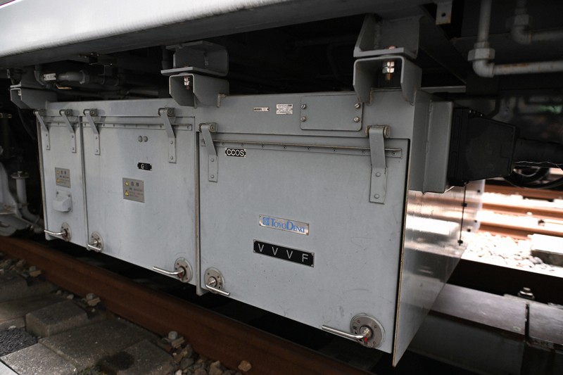 E5000形のVVVFインバータ装置＝東京都大田区で2025年2月3日、渡部直樹撮影