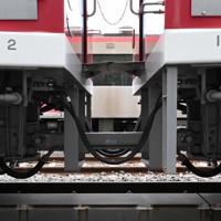 E5000形の連結部＝東京都大田区で2025年2月3日、渡部直樹撮影