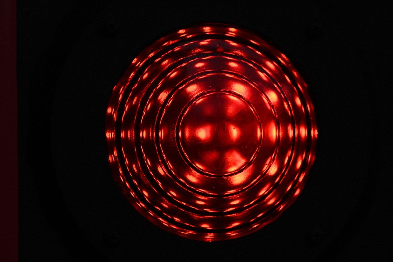 E5000形の後部標識灯＝東京都大田区で2025年2月3日、渡部直樹撮影