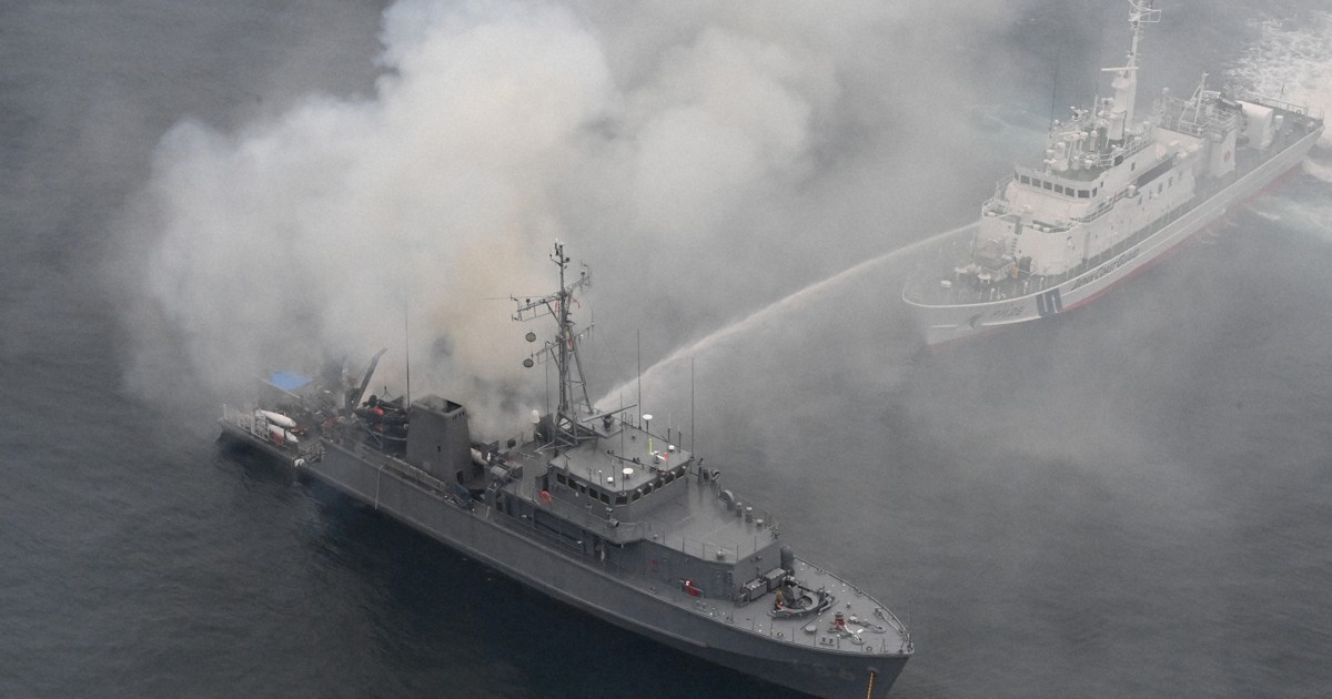 海自掃海艇「うくしま」の火災　発電機配管の油漏れが原因と推定