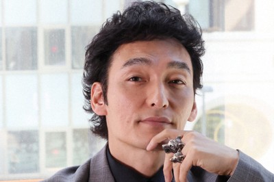 Netflix映画「新幹線大爆破」に主演する草彅剛。俳優としてさまざまな表情を見せる＝東京都港区で2025年4月14日、幾島健太郎撮影