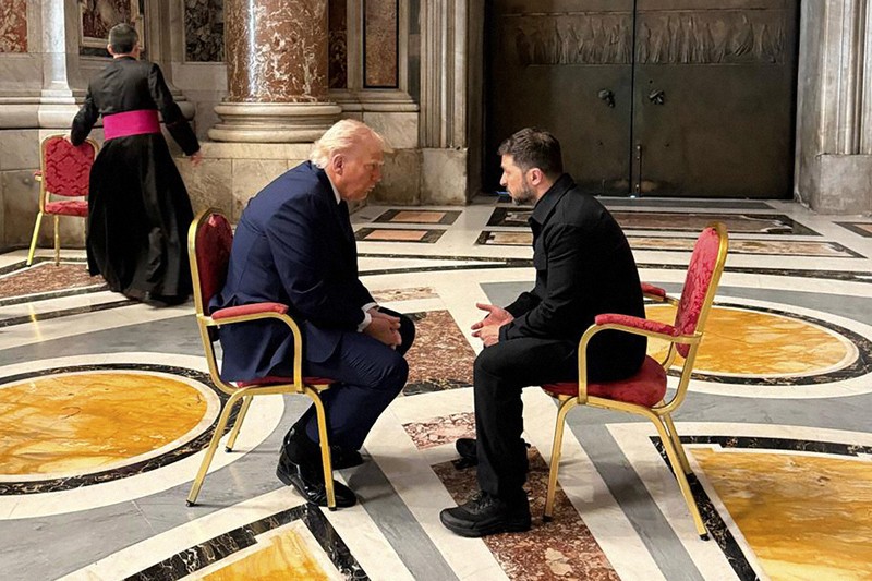 トランプ氏との「決裂」イメージ 一掃狙ったゼレンスキー氏の思惑