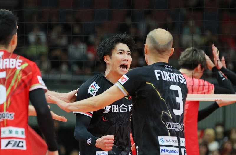 ウルド水町泰杜「最高の仲間、ファンと」 SVリーグ・最優秀新人