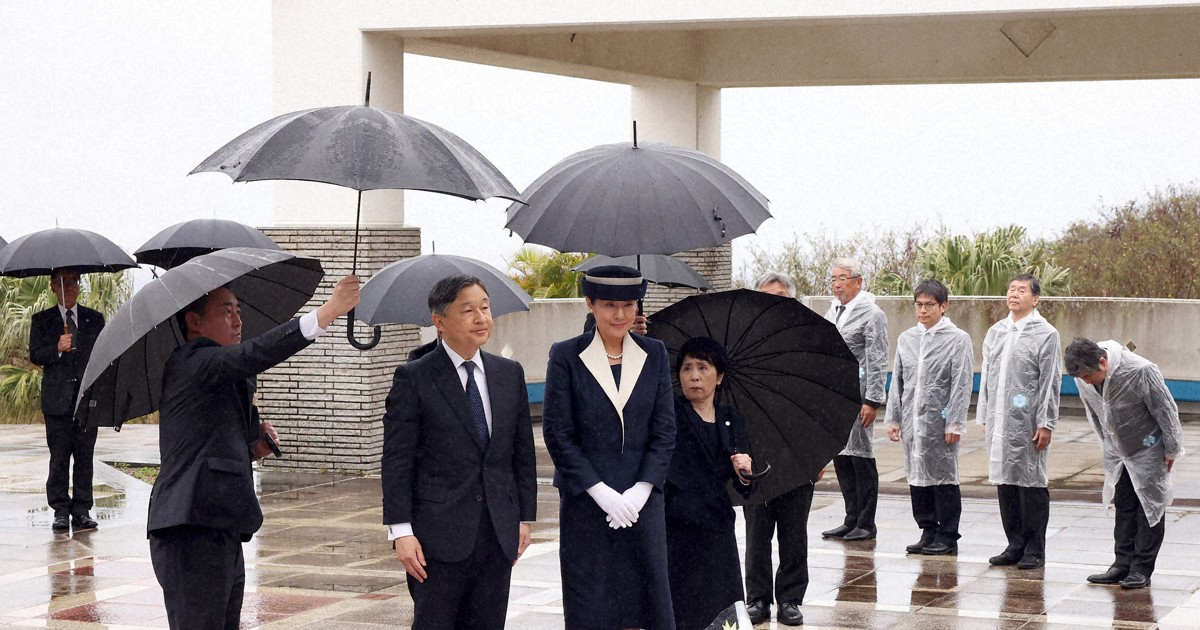 玉砕の島」から始まった戦後80年 宮内庁幹部が明かす陛下の思い | 毎日新聞