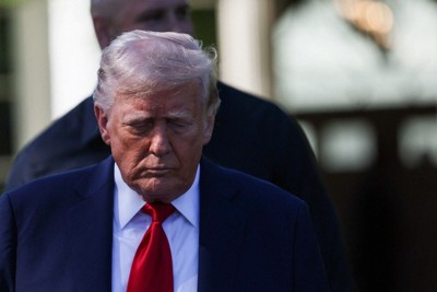 トランプ米大統領＝ホワイトハウスで2025年4月28日、ロイター
