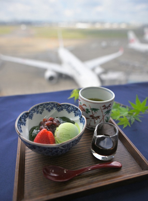 藤井名人は抹茶葛餅、永瀬九段はスムージー2種 名人戦おやつ | 毎日新聞