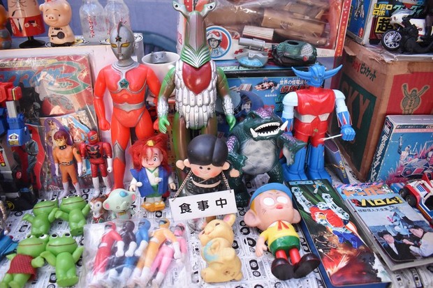 In Photos: Retro items sold at Showa music festival in Fukuoka