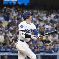 KATTOBASE!! 大谷翔平、ホームラン写真2025 [写真特集9/54] | 毎日新聞