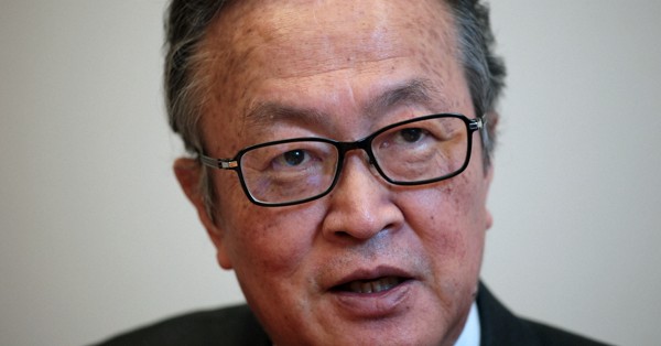 現状の憲法論議について話す船田元・衆院憲法審査会与党筆頭幹事＝東京都千代田区で2025年4月16日、小林努撮影