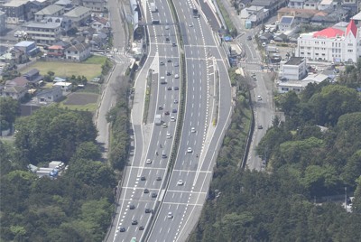 高速のガソリン代を節約するには?　JAFに聞く燃費をよくする方法