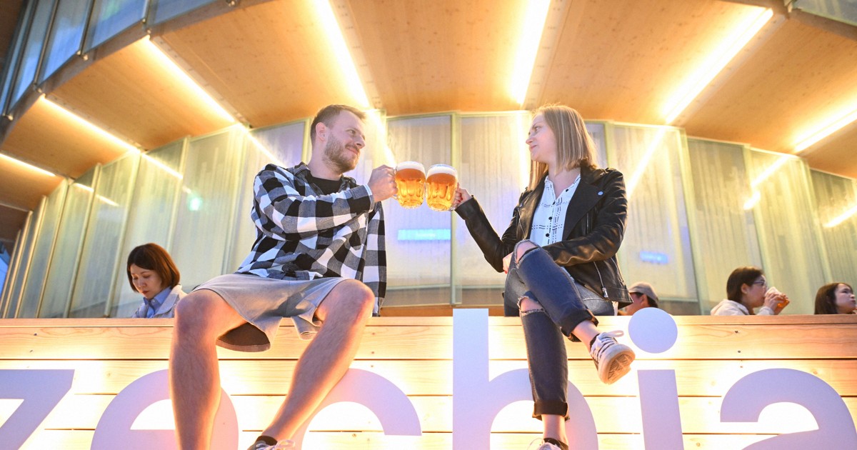 フォーカスオンEXPO：夜の万博は大人の時間 チェコ館とドイツ館、本場