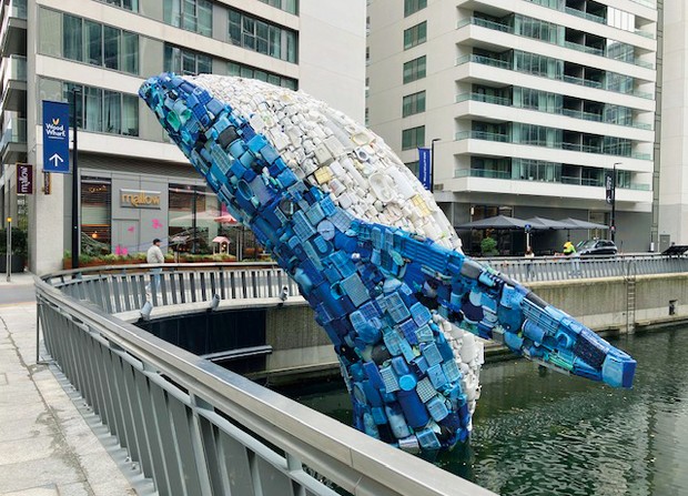 ワールドウオッチ：ロンドンの国際金融センターに海洋プラごみと津波の