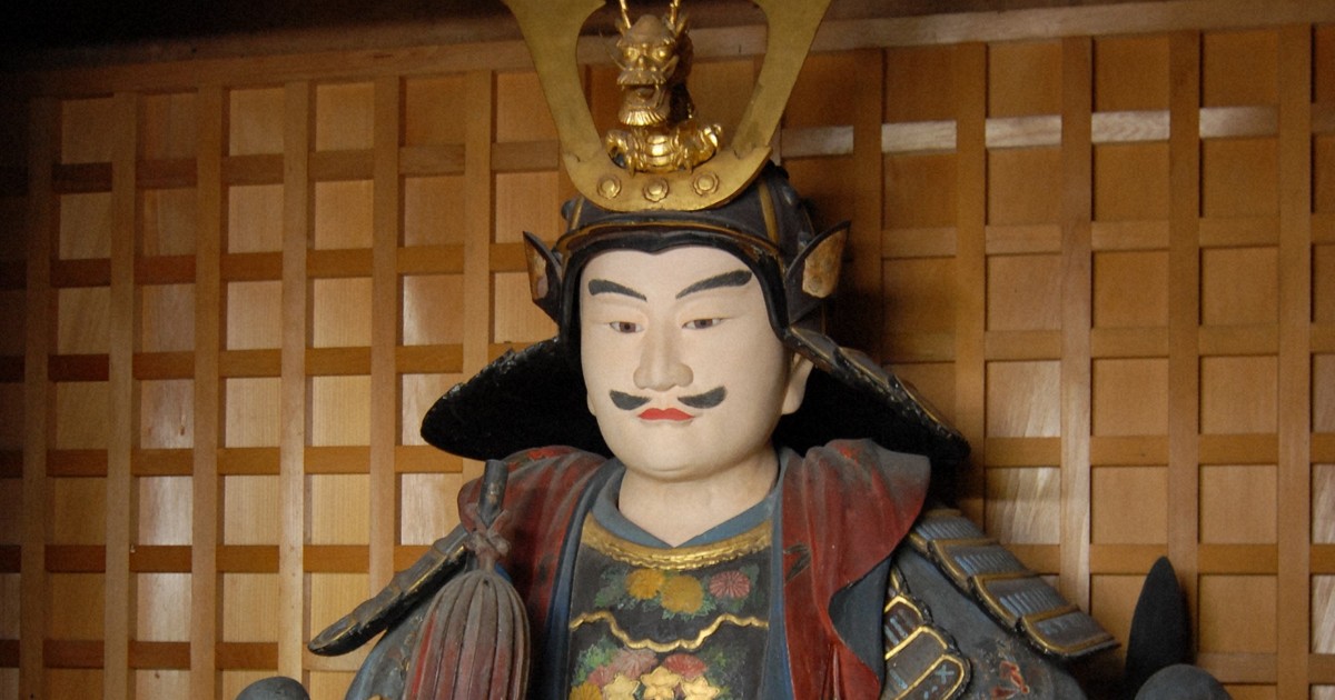 岩手県平泉町の高館義経堂にある源義経公像＝同町毛越寺提供（画像をトリミングしています）