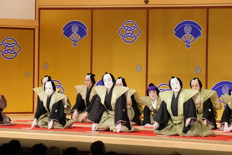 團菊祭五月大歌舞伎：菊五郎襲名「精進してまいります」 披露興行