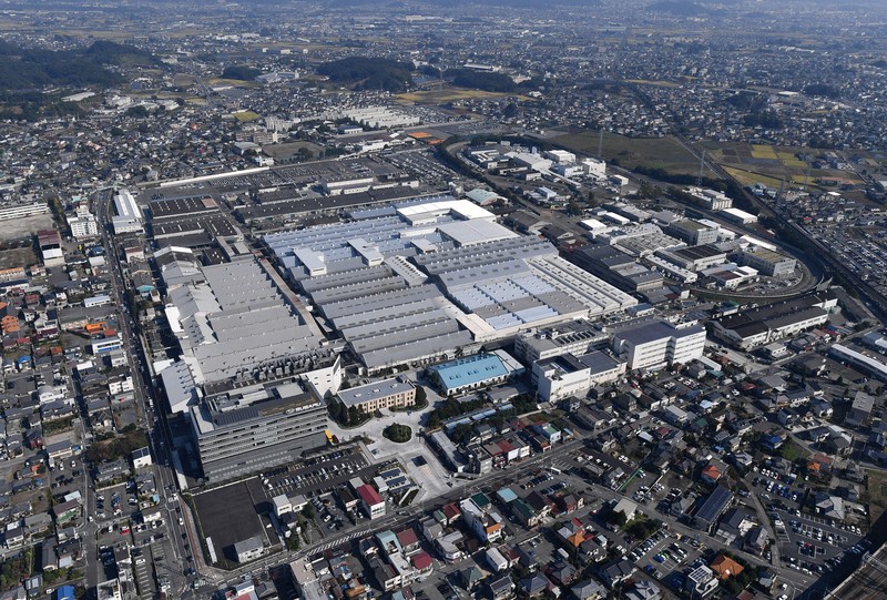 トランプ関税「一過性じゃない」 スバル、マツダ城下町の覚悟 | 毎日新聞