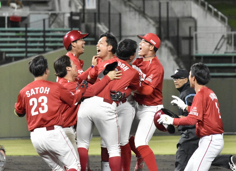 Honda鈴鹿が42大会ぶりに優勝 JABAベーブルース杯 | 毎日新聞