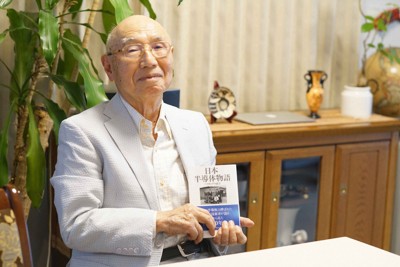民間代表として日米半導体協定の廃止交渉に当たった元日立製作所専務の牧本次生さん＝東京都内で2025年4月24日午後4時15分、中島昭浩撮影