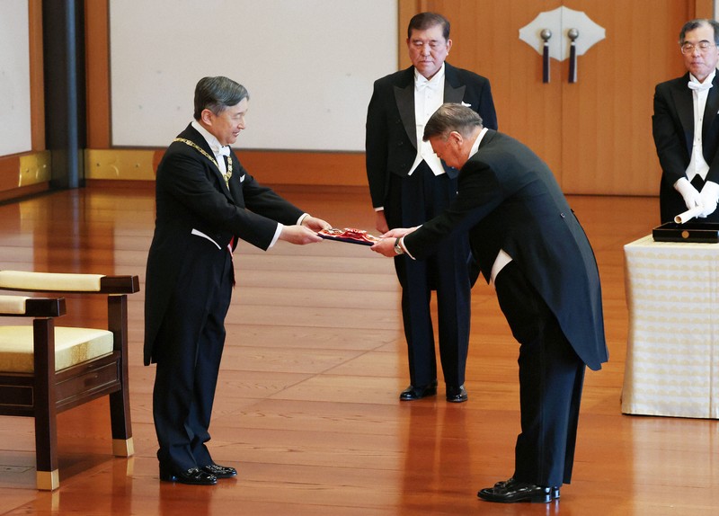 春の叙勲 大綬章親授式 [写真特集14/12] | 毎日新聞