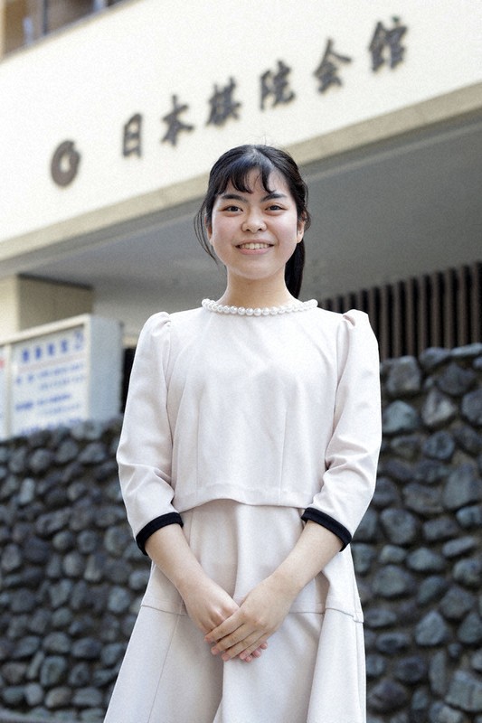 上野梨紗女流棋聖＝東京都千代田区で2025年4月4日、後藤由耶撮影