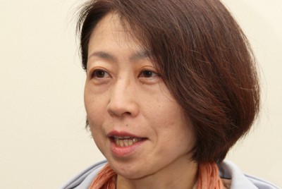 ライターの大塚玲子さん＝東京都内で2024年4月24日、中村琢磨撮影