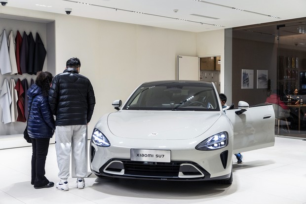 知らないとまずい！中国企業：シャオミを知る――スマホからEVまで米