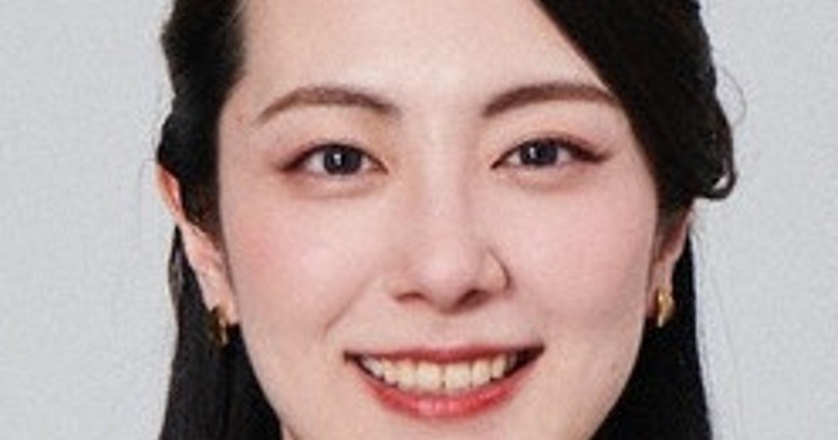 棋界新時代：椅子対局を導入した新会館 将棋 室谷由紀女流三段 | 毎日新聞
