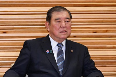 閣議に臨む石破茂首相＝首相官邸で2025年5月16日午前8時21分、平田明浩撮影
