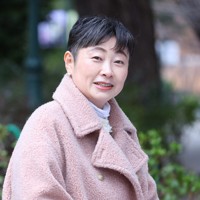 漫画家の細川貂々さん＝兵庫県宝塚市で2025年3月7日、梅田麻衣子撮影