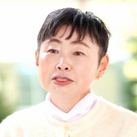 インタビューに答える漫画家の細川貂々さん＝兵庫県宝塚市で2025年3月7日、梅田麻衣子撮影
