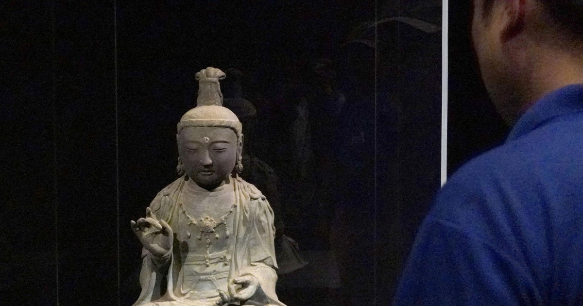 対馬博物館「日韓交流の場に」 盗難仏像を一般公開 | 毎日新聞