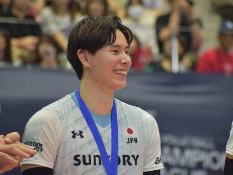 高橋藍「ファンの方々を裏切れない」 ACLで見せたプライド | 毎日新聞