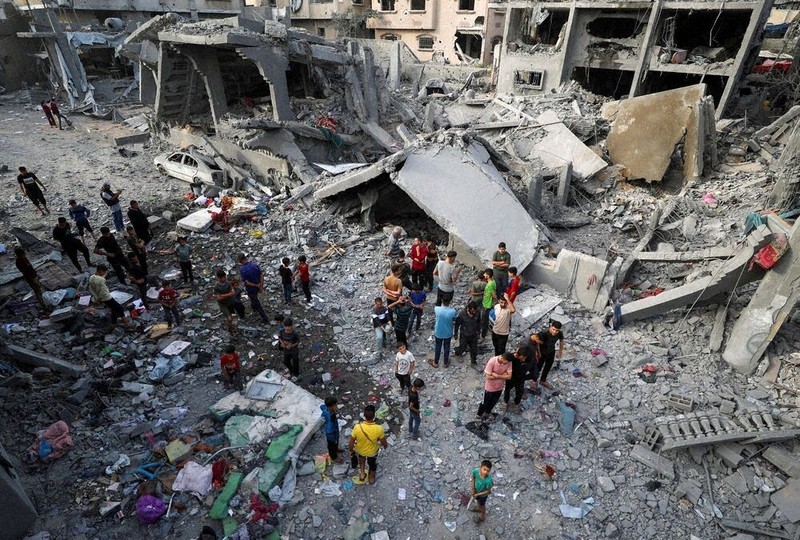 イスラエル・パレスチナ：イスラエル、ガザに大規模侵攻 2日間で死者