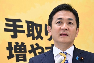 江藤拓農相の辞任を受け、記者の質問に答える国民民主党の玉木雄一郎代表＝衆院第1議員会館で2025年5月21日午前11時3分、平田明浩撮影