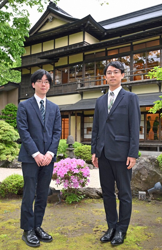 第62期本因坊戦記念　本因坊高尾氏、挑戦者九段依田氏対戦　書道扇子 専用ケース付 名誉本因坊 高川秀格 扇子 汲不尽 囲碁 日本棋院 - メルカリ