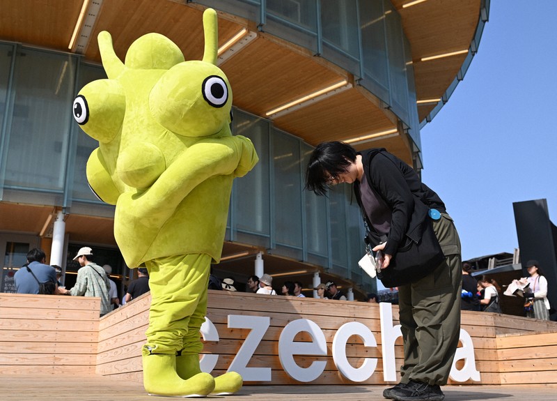 万博で人気を集める各国の「ゆるキャラ」たち [写真特集1/13] | 毎日新聞